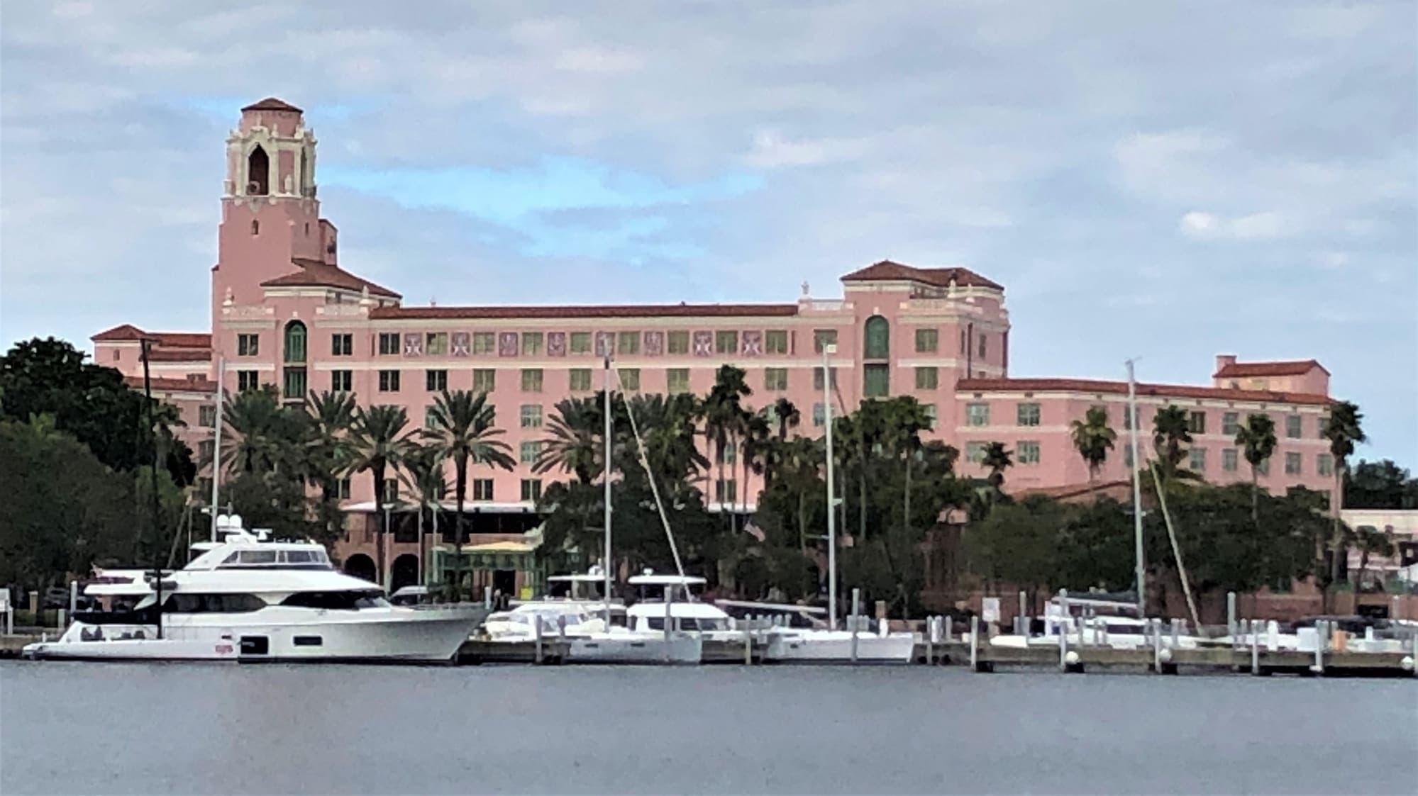 The Vinoy hotel on the St. Petersburg waterfront, with the marina in front